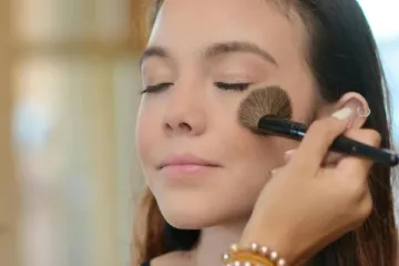 Manje je vi&scaron;e: Donosimo ideje i savjete kako se na&scaron;minkati za krizmu