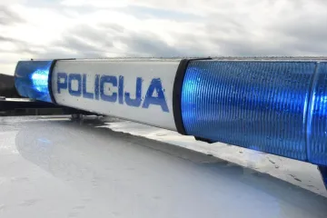 Traktorom pro&scaron;ao kroz raskrižje i izazvao sudar: Te&scaron;ko ozlijeđen vozač