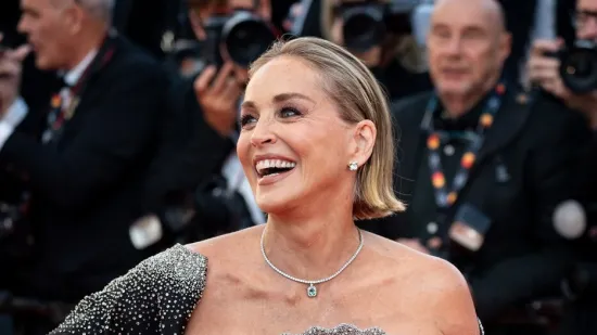 Sharon Stone zaobi&scaron;la modno pravilo Cannesa i za crveni tepih odjenula ovu rasko&scaron;