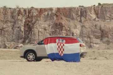 Kran&scaron;vester &scaron;okirao javnost domoljubnom pjesmom