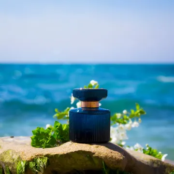 Od skin scent do osvježavajućih nota: Kakve ćemo parfeme nositi ovog ljeta?