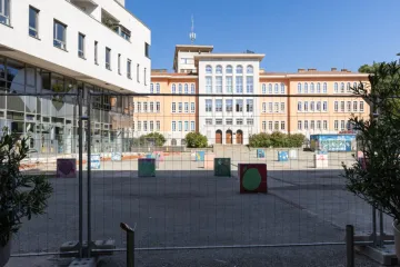 Kolumna Nevena &Scaron;antića: Ping pong oko Klobučarićeva trga