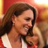 Kate Middleton očarala u romantičnoj haljini, prona&scaron;li smo slične modele u Zari