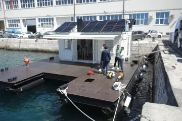 U lučici Torpedo porinuta istraživačka platforma Pametna marina