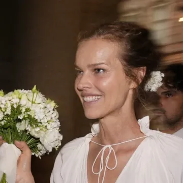 Eva Herzigova pred oltarom: Pogledajte njezinu spektakularnu boho vjenčanicu