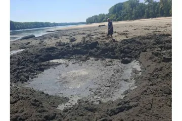 Ogroman krater nakon detonacije: Pogledajte kako su u Dunavu uni&scaron;tene bombe iz Drugog svjetskog rata