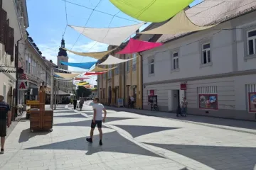 Porcijunkulovo 2026. sve je bliže, centar grada već krase prepoznatljiva 'jedra'
