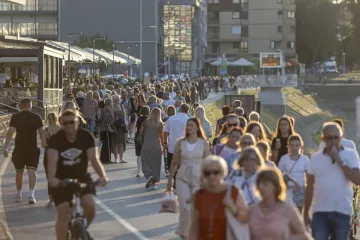 Osječka ljetna noć jo&scaron; jednom pretvorila centar grada u veliku ljetnu pozornicu