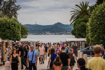 Prva velika prometna promjena na Poluotoku: Za Oluju se zatvara dio rive, isprobat će se novi režim