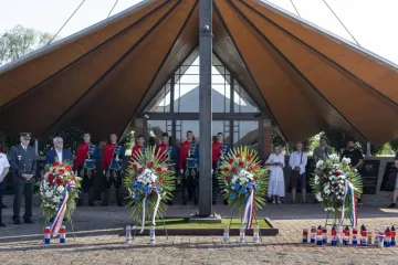 Osijek odao počast hrvatskim braniteljima uoči Dana pobjede i domovinske zahvalnosti
