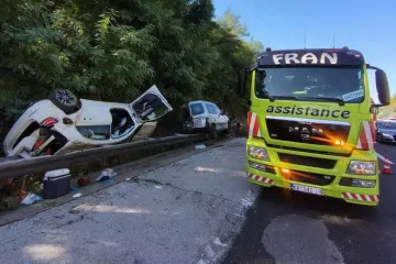 Te&scaron;ka prometna nesreća na autocesti kod Bosiljeva &ndash; ima ozlijeđenih, vozi se u koloni dugoj 12 kilometara