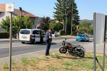 Na &Scaron;varči ozlijeđen motociklist! Do nesreće do&scaron;lo na usponu prema gradu, policija obavila očevid FOTO GALERIJA