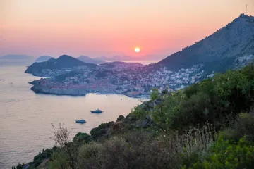 Večer na Orsuli posvećena je velikom Arsenu Dediću: Zoran Predin stiže u Dubrovnik