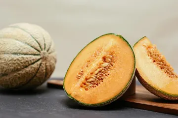 Kraljica ljetnog stola: Za&scaron;to je dinja puno vi&scaron;e od slatkog osvježenja?