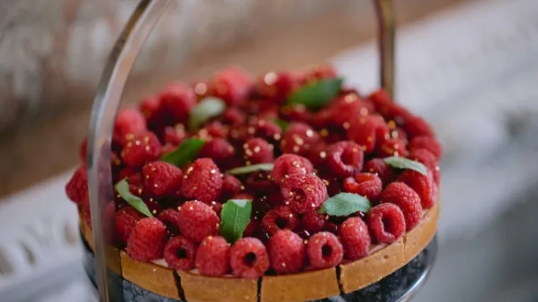 Slatki užitak s malinama &ndash; lagani kolač za vruće dane