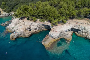 Galebove stijene - posebna plaža koja nikako ne smije propustiti u Istri