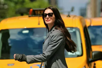 Vrag nosi Pradu 2: Ovako izgledaju prvi outfiti Anne Hathaway i Meryl Streep