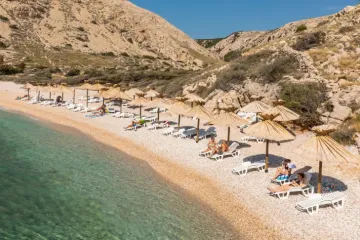 Prekrasna plaža Oprna koju se uvijek isplati posjetiti
