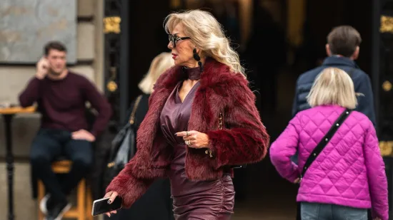 Najženstvenija špica ove jeseni: Bundice i suknjice osvojile zagrebačke ulice