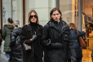 Samouvjereni par prošetao špicom u efektnim izdanjima koja želimo kopirati