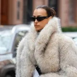 U zagrljaju krzna: Irina Shayk pretvorila ulice New Yorka u vlastitu modnu pistu