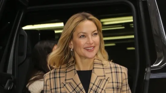 Karirano je opet in: Evo kako popularan uzorak nosi Kate Hudson