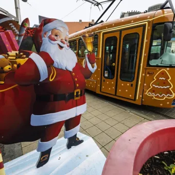 Osijek ima najslađi tramvaj u Hrvatskoj - blagdanska čarolija na tračnicama