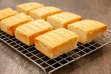 Jogurt kocke: Recept za omiljeni kolač koji se topi u ustima