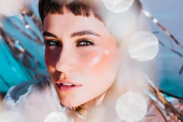 Vrijeme je za glamur: Ideje za novogodi&scaron;nji make-up s dozom sjaja i elegancije