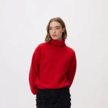 Kako osvježiti garderobu uz minimalan budžet: Top komadi sa sniženja do 20 eura