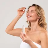 Vitaminski serumi za lice: C, E ili B3, &scaron;to va&scaron;oj koži doista treba?