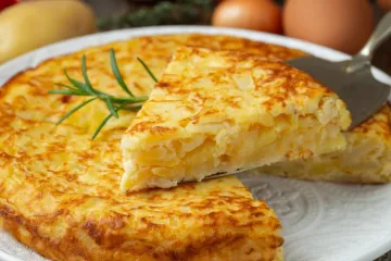 Recept za pitu od krumpira i luka koju svatko može napraviti