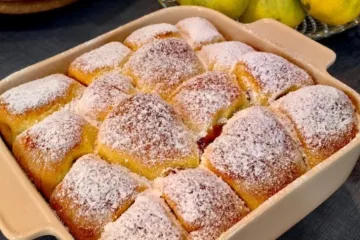 Recept za domaće pahuljaste buhtle koje vraćaju u djetinjstvo