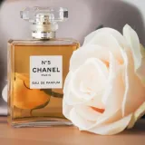 &Scaron;to žene žele za Valentinovo? Najdraži ženski parfemi svih vremena