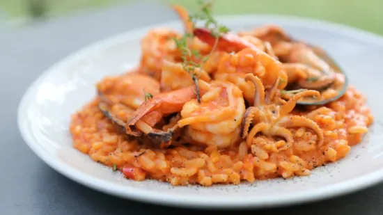 Rižoto s lignjama na tri načina: Ideje za brzi i fini ručak