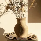 Mali dekor, veliki efekt: Najljep&scaron;e vaze za proljetno uređenje doma