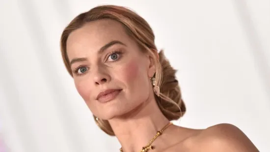 Bront&euml; blush: Novi make-up trend inspiriran filmom &ndash; sve &scaron;to trebate znati o rumenilu