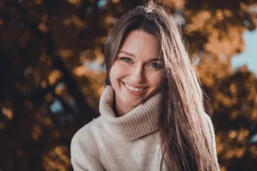 Kako spriječiti opadanje kose: Vodič kroz prehranu i pravilnu njegu