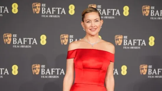 Dva izvrsna outfita: Kate Hudson očarala je ovim haljinama, koja vam je bolja?