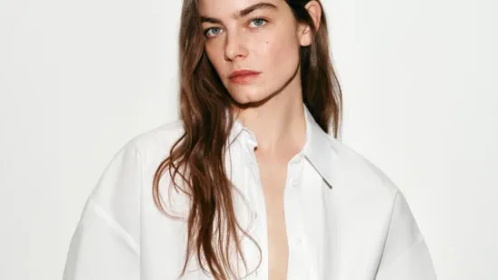 Komad koji nikad ne izlazi iz mode: Bijele ko&scaron;ulje u proljetnim kombinacijama