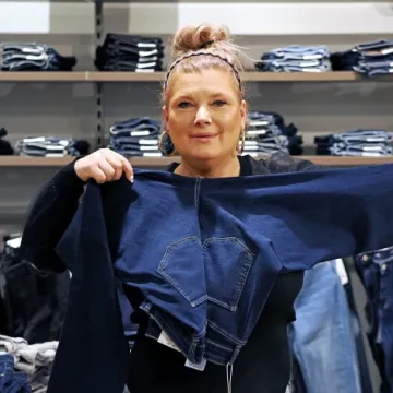 U ormaru ima&scaron; hrpu traperica koje ne nosi&scaron;? Evo &scaron;to radi&scaron; pogre&scaron;no kad ih kupuje&scaron;