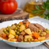 Varivo od gra&scaron;ka s noklicama: Recept za klasik koji vraća u djetinjstvo