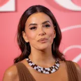 Styling tajne niskih žena: Kako vizualno dodati centimetre