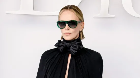 Bijela ko&scaron;ulja nikad ne izlazi iz mode: 10 outfita koje mora&scaron; isprobati