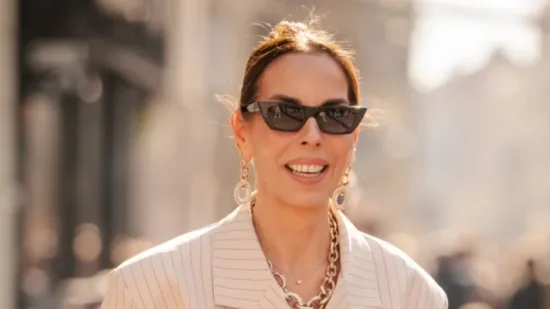 Nježna elegancija: Kako je Olja Vori izabrala idealno proljetno odijelo