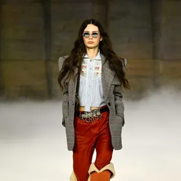 Tjedan mode: Nova vizija Chlo&eacute; romantike u boji odu&scaron;evila Pariz