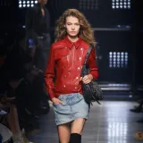 Kolekcija Isabel Marant za jesen donosi spoj 80-ih i opu&scaron;tene elegancije