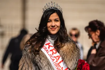 Zagrebačka &scaron;pica u znaku ljepotica: Sunce, minice i Lana Lourdes Rupić