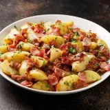 7 recepata za savr&scaron;enu krumpir salatu: Od laganog do zasitnog obroka