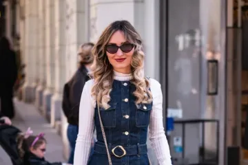 Traper kao zvijezda dana: Zlatni detalji i bijele mokasinke na zagrebačkoj &scaron;pici